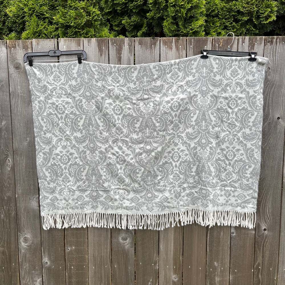 Grand Resort Collection Gray Throw Blanket w/ Fringe